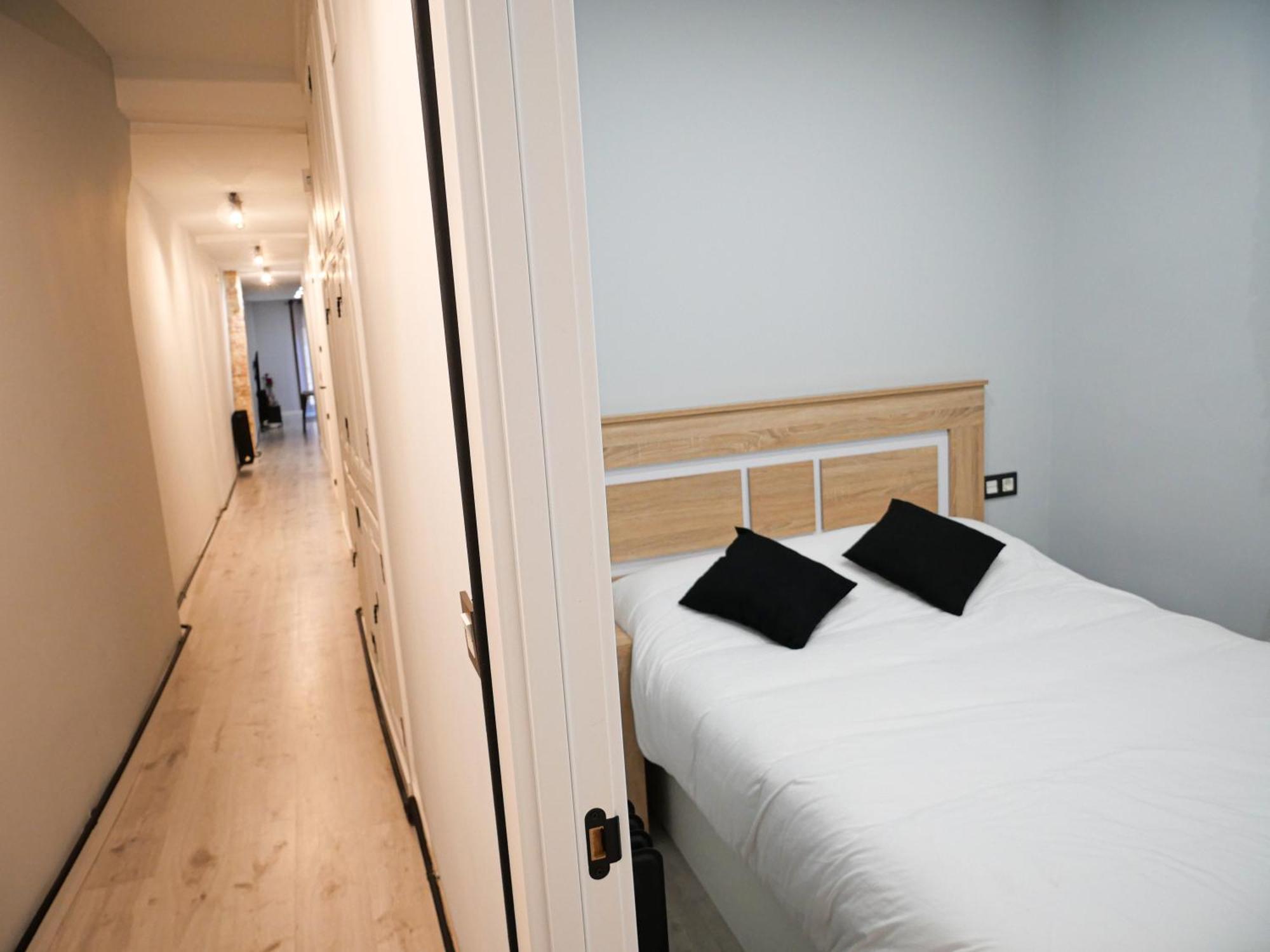 Espacioso Apartamento En El Centro De Пампона Екстериор снимка
